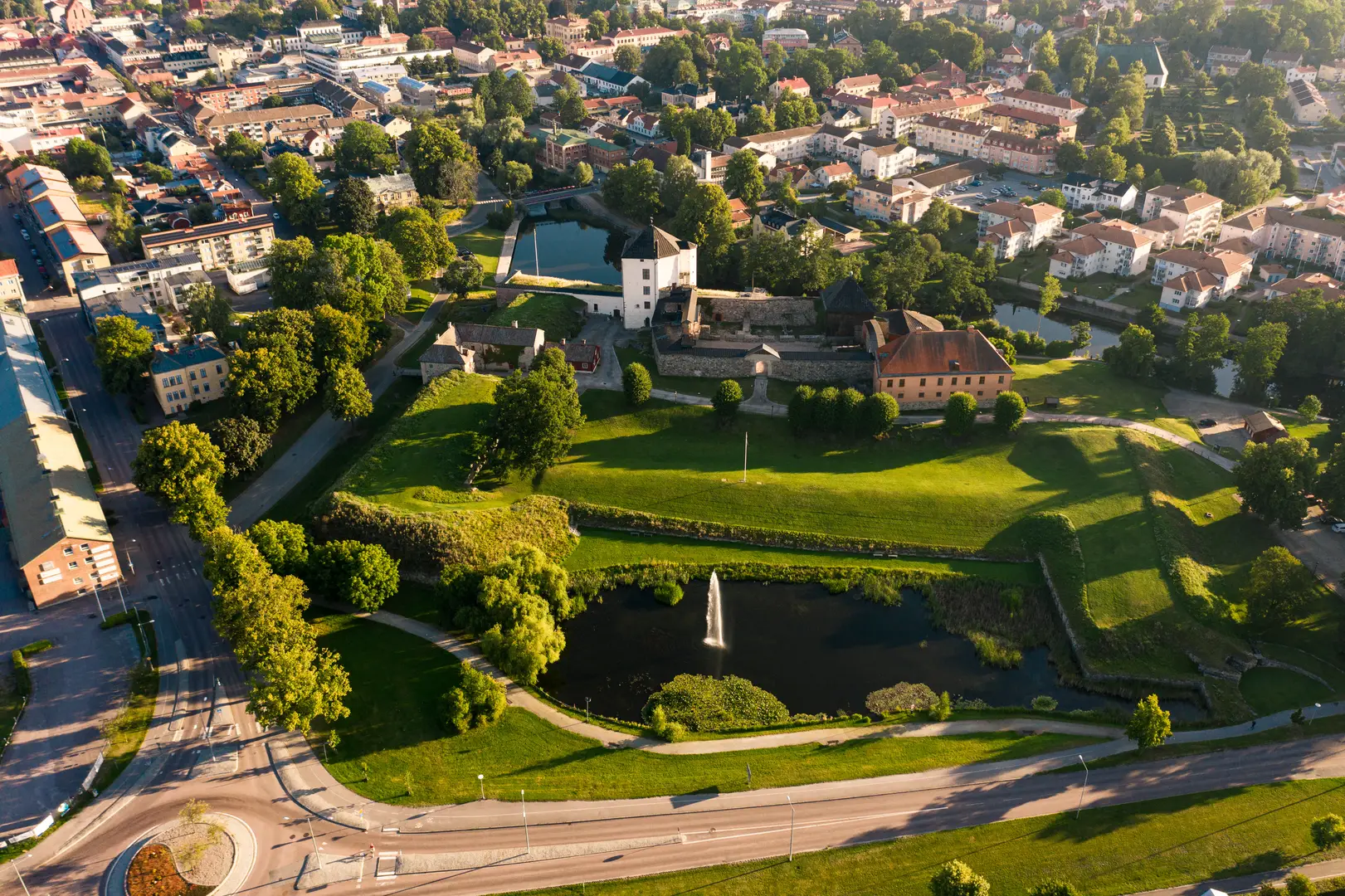 Vy över Sandviken, där vi arbetar med ventilation i bostäder och fastigheter
